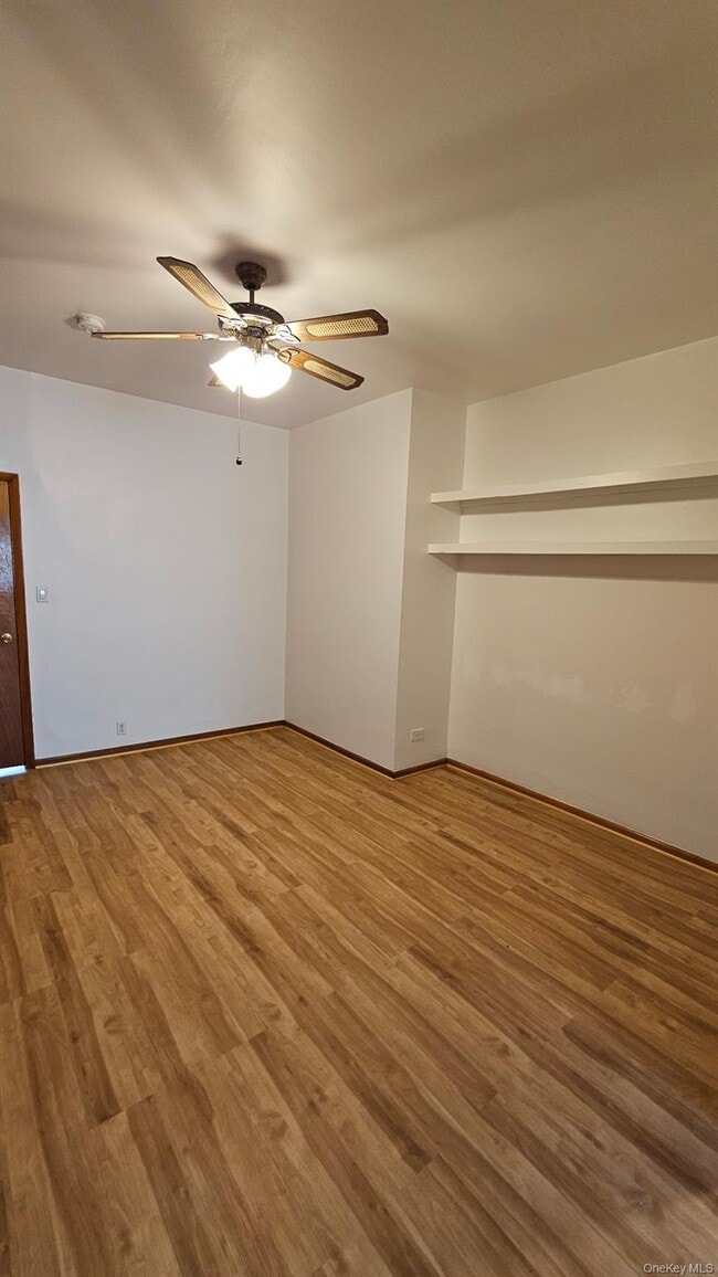 Building Photo - 229 Monitor St