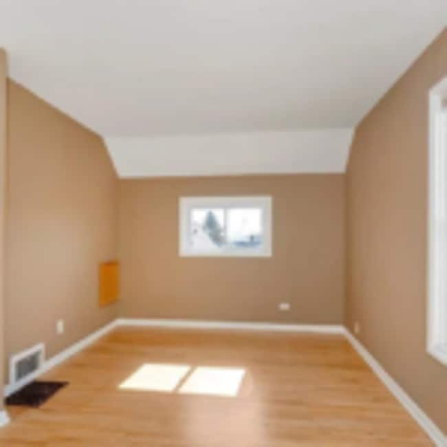 Building Photo - 319 N 22nd Ave W