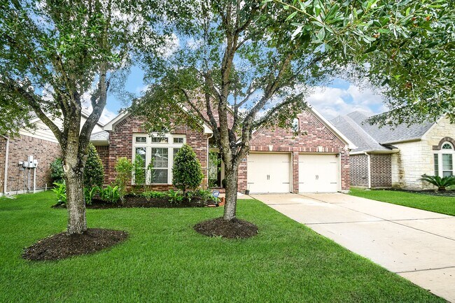 Building Photo - 2911 Village Brook Ln