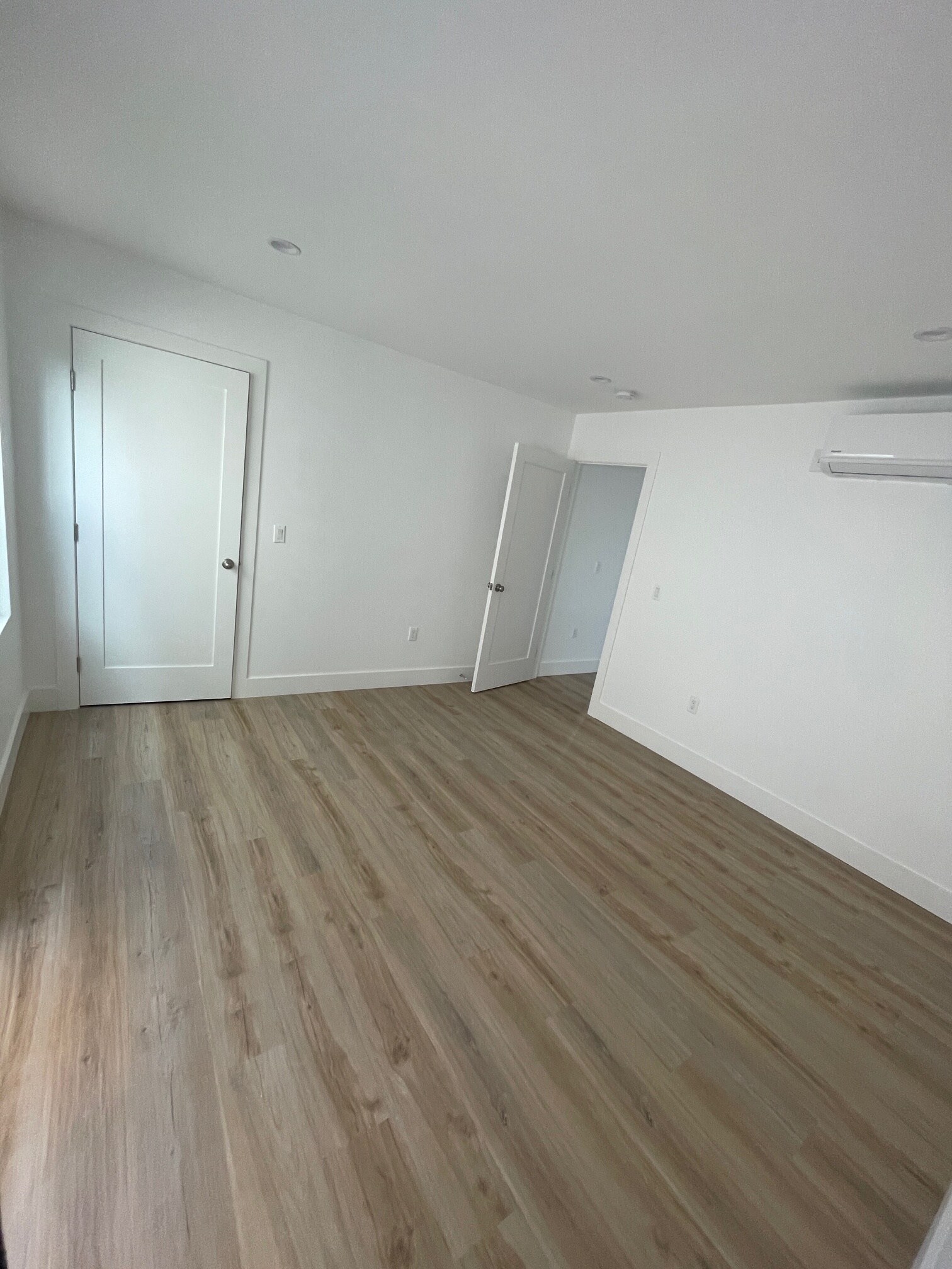 Building Photo - 2721 S Rimpau Blvd