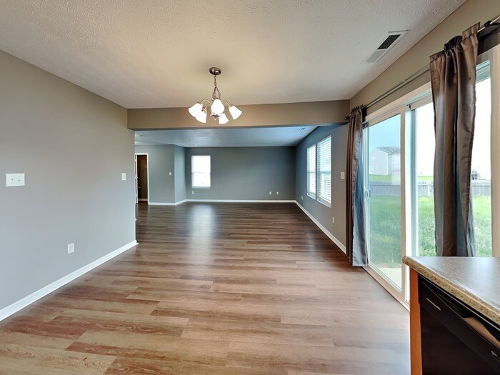 Building Photo - 2832 Wolfgang Way