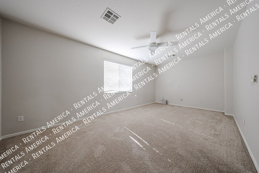 Building Photo - 44388 W Oster Dr