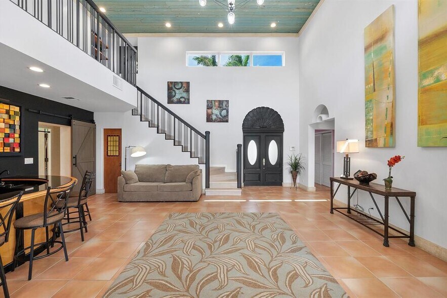 Building Photo - 2484 SE 12th St