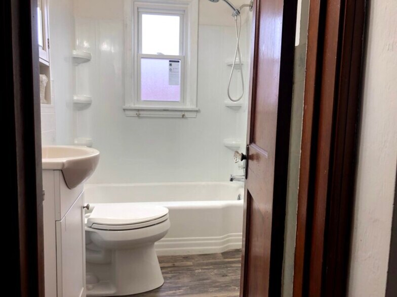 bathroom - 278 Liberty St