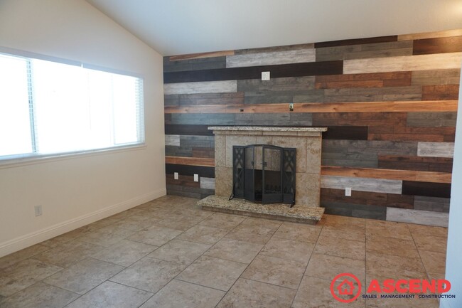 Building Photo - Cozy home located in Southeast Bakersfield