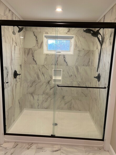 Building Photo - 393 Pleasant Valley Rd