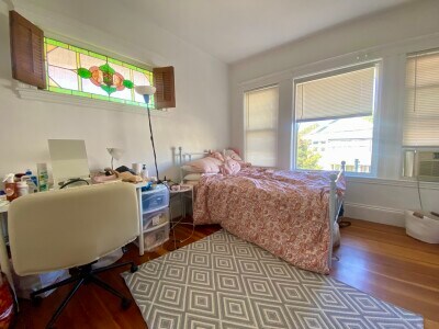 Building Photo - 100 W Adams St