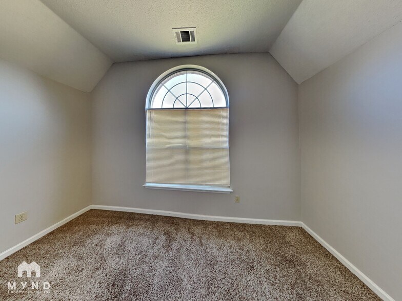Building Photo - 7833 Shadowland Cove