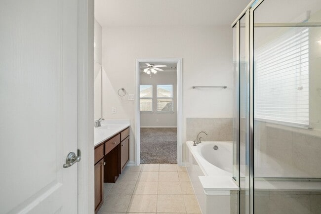 Building Photo - 135 San Bernard Dr
