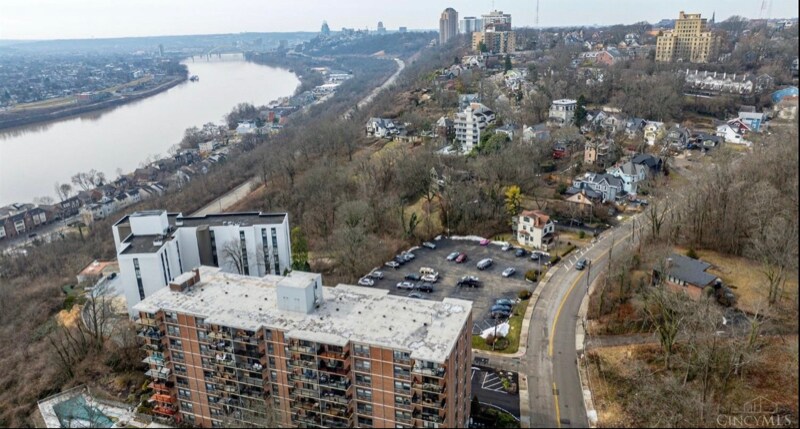 Building Photo - 1815 William Howard Taft Rd