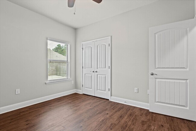 Building Photo - 31399 Spoonbill Rd
