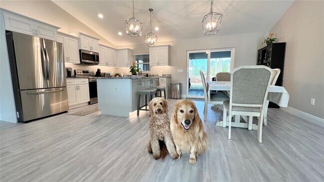 Building Photo - 6980 SW 179th Ave Rd