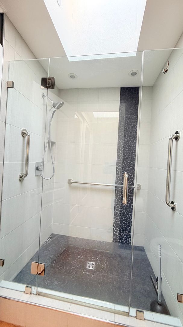 Building Photo - 31 Redondo Ct