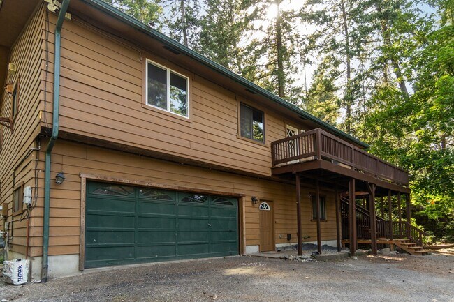 Building Photo - Single Family Home in Mead School District!