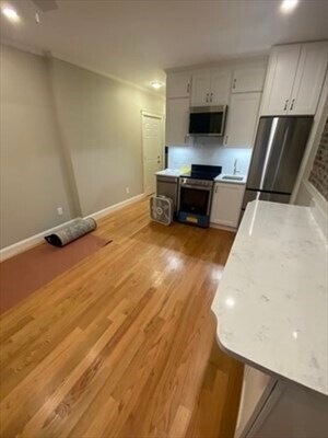 Building Photo - 100 Legends Way