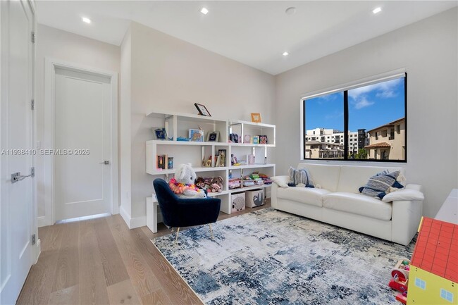 Building Photo - 8279 NW 43rd St