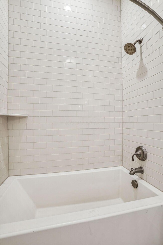 Building Photo - 6745 Longshore St