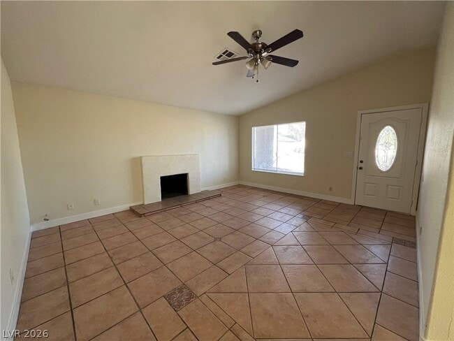 Building Photo - 6617 Baywood Ave