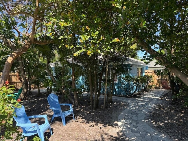 Building Photo - 920 N L St