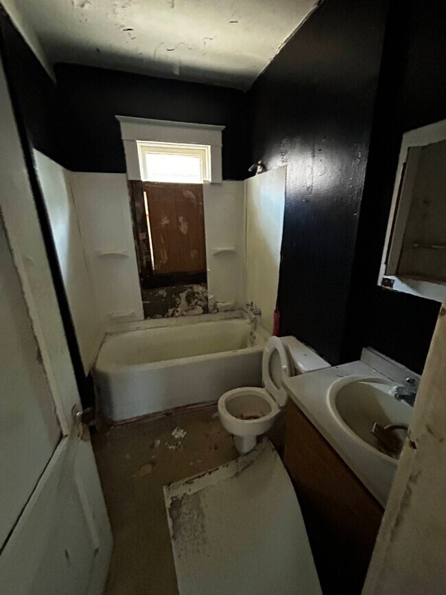 Building Photo - 556 Wimmer Pl