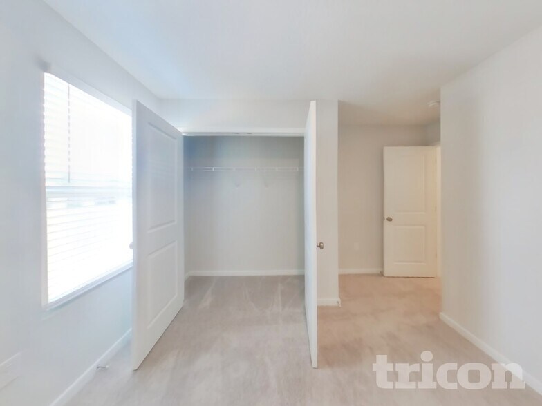 Building Photo - 64 Brazil Nut Cir