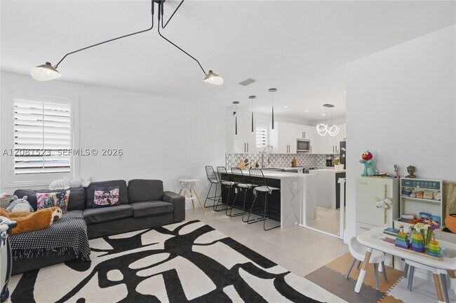 Building Photo - 2601 SW 143rd Pl