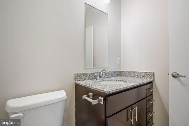 Building Photo - 131 Bridge Street Unit 1B-2-2420