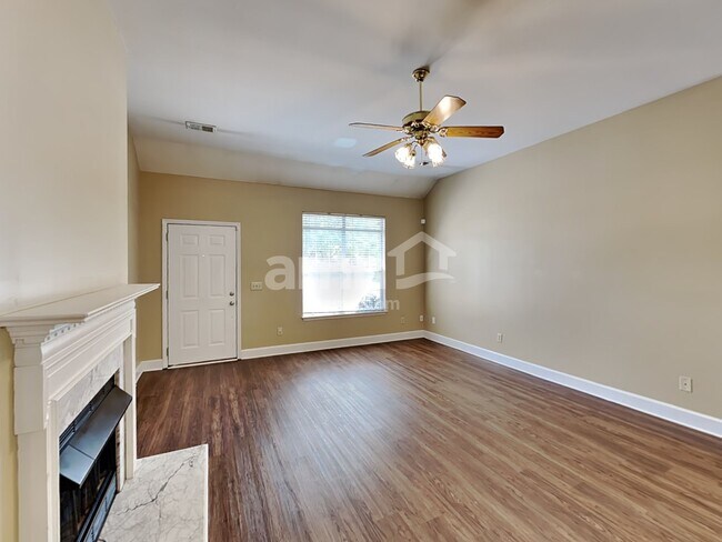 Building Photo - 1508 Cardinal Ln