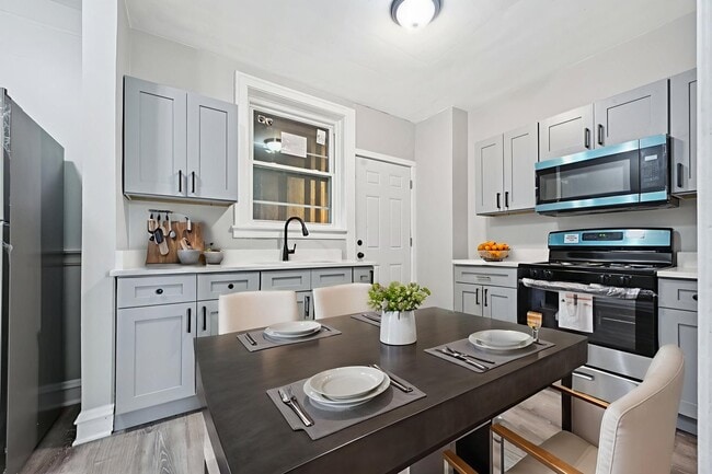 Building Photo - 2506 E 78th St