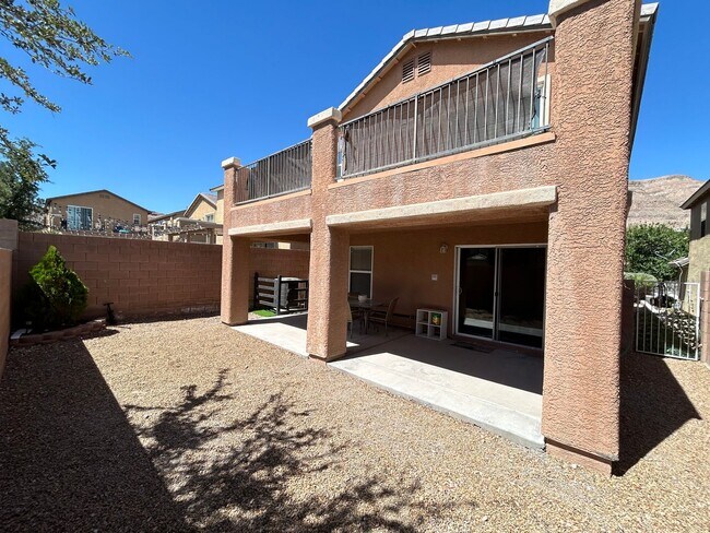 Building Photo - Desirable Split-Level 4-Bedroom Home in Southwest!