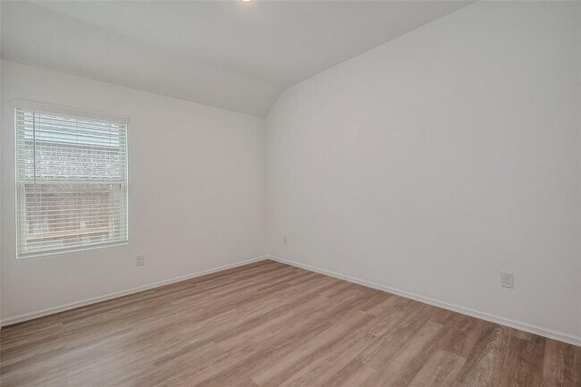 Building Photo - 23635 Camellia Birch Ct