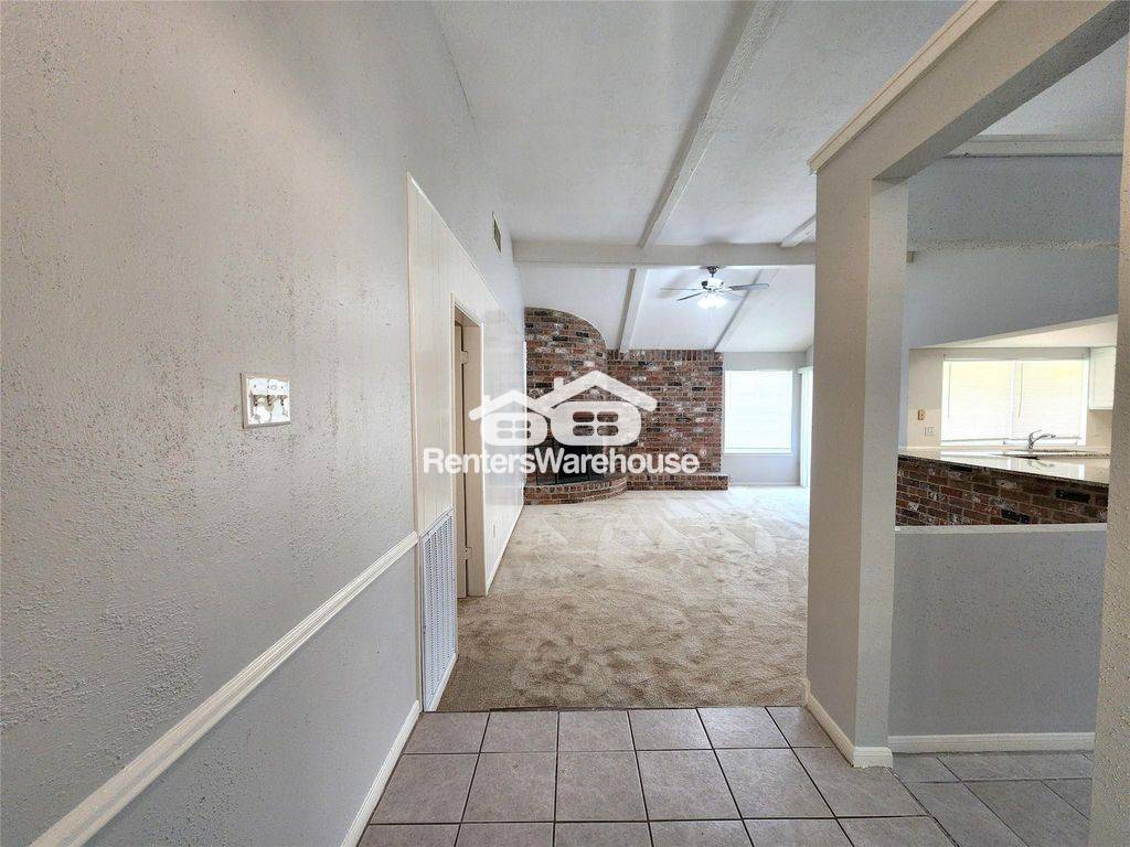 Building Photo - 2314 Stillmeadow Dr