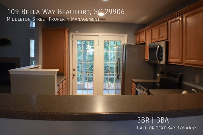 Building Photo - 109 Bella Way