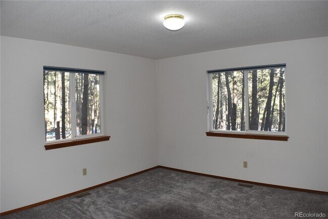 Building Photo - 14540 Rosholt Loop