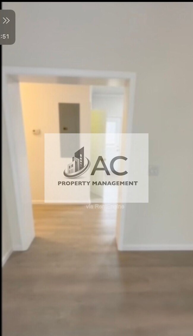 Building Photo - 50 Smith Lake Rd