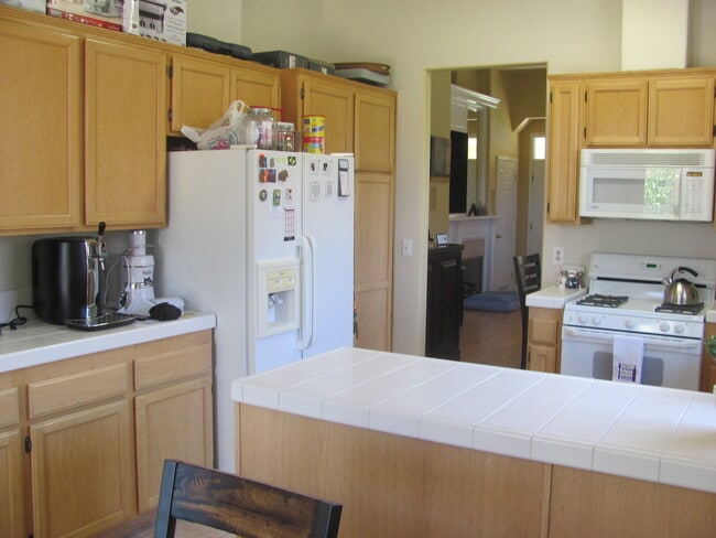 Building Photo - Single level Home in the Orcutt Neighborhood