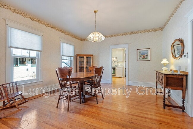 Building Photo - 632 Bross St