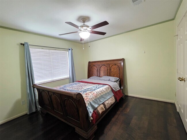 Building Photo - 17226 Stratford Green Dr