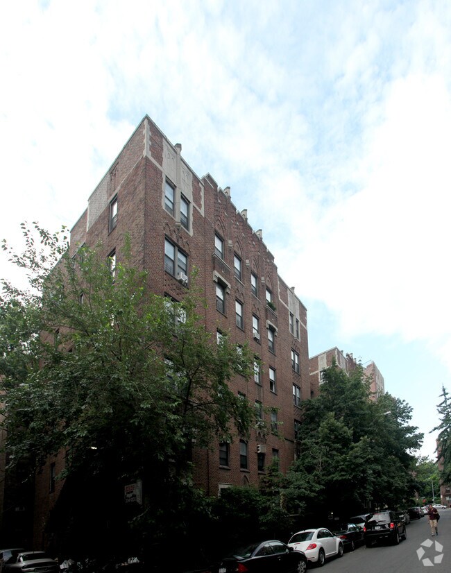 Primary Photo - Windsor House