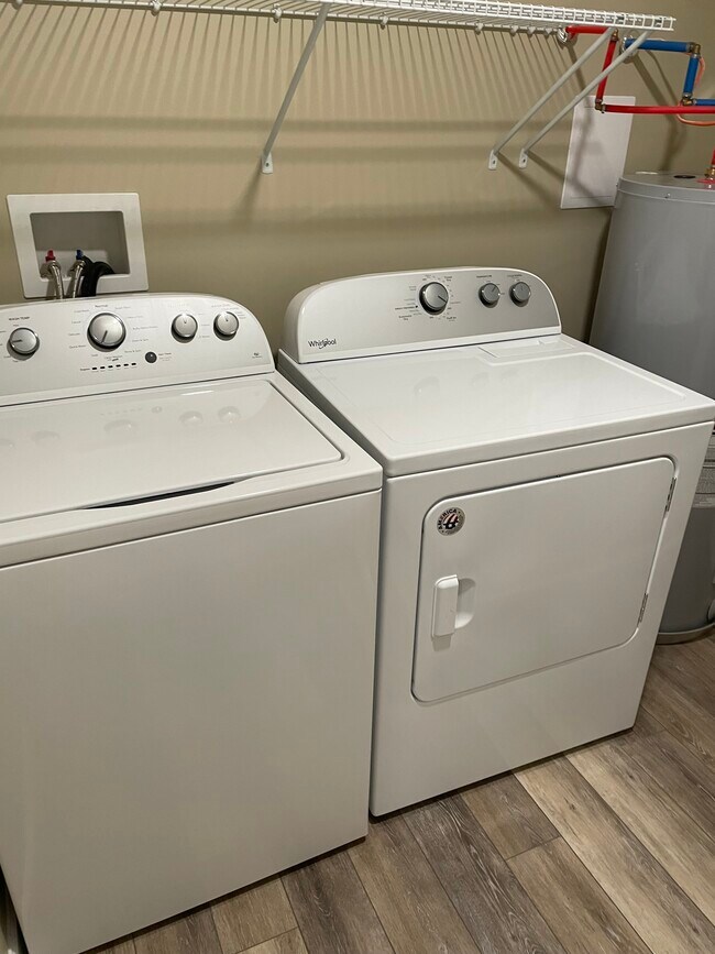 Building Photo - 1304 Goose Run Rd