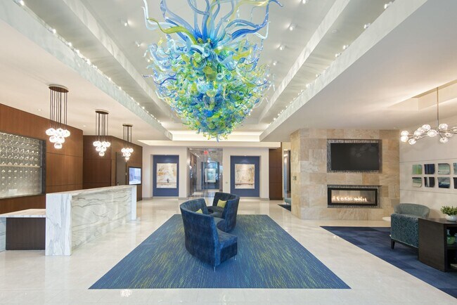 Primary Photo - 125 Seaport Blvd