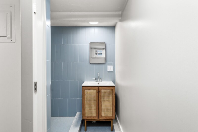 Building Photo - 14 Fowler St