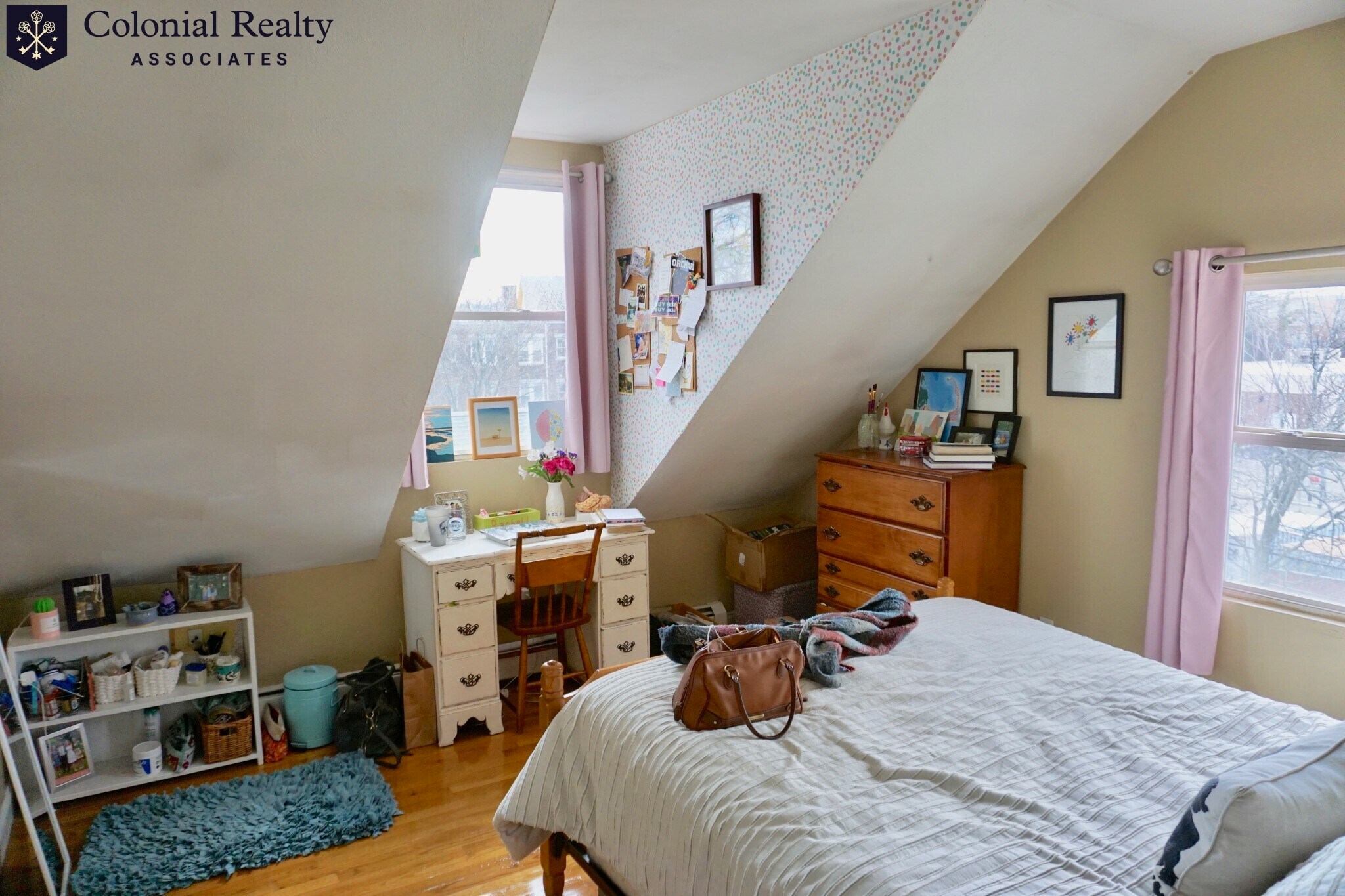 Building Photo - 19 Highgate St