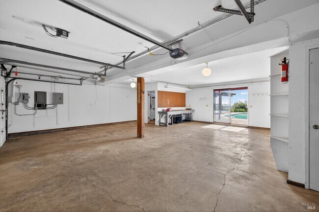 Building Photo - 2299 Sobre Vista Rd