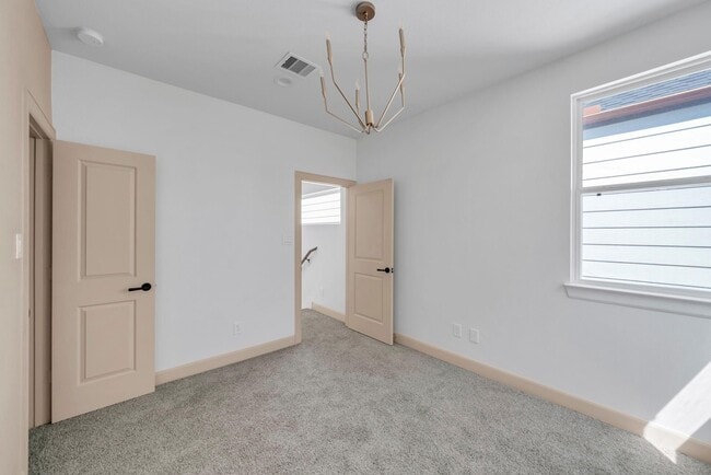 Building Photo - 9551 Neuens Rd