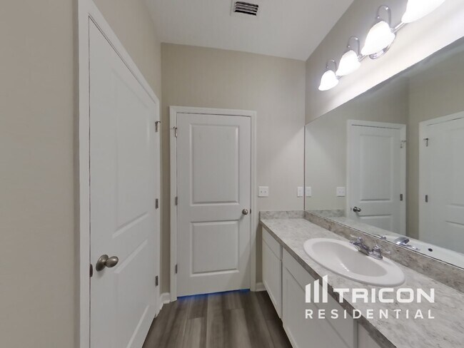 Building Photo - 481 Spotted Slipper Pl