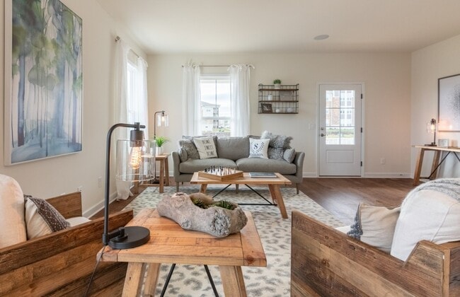 Building Photo - 1085 Balsam Ln