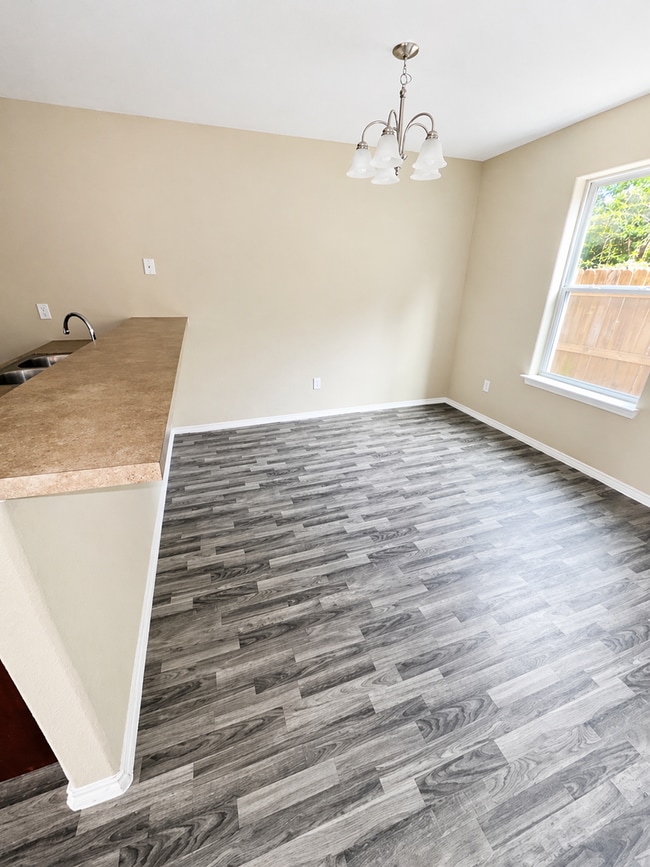 Building Photo - 3 BED / 2.5 Bath AVAILABLE NOW, APPLY TODAY ON OUR WEBSITE!!