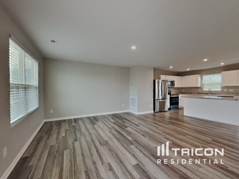 Building Photo - 16 Powder Ct