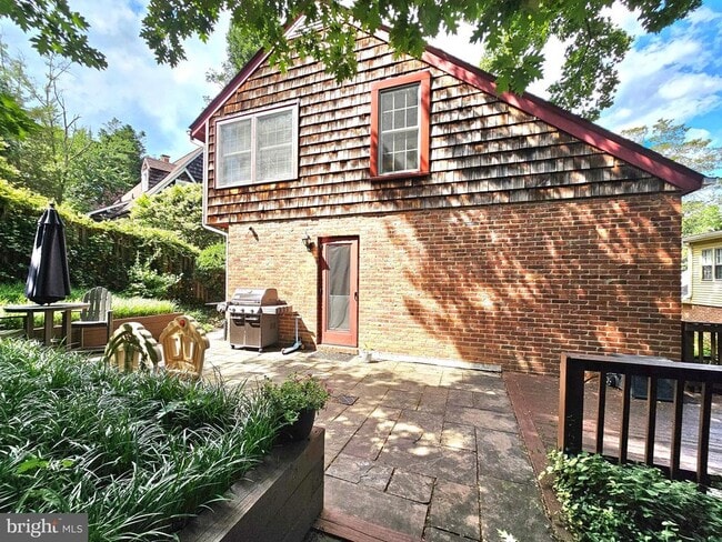 Building Photo - 3410 15th St N